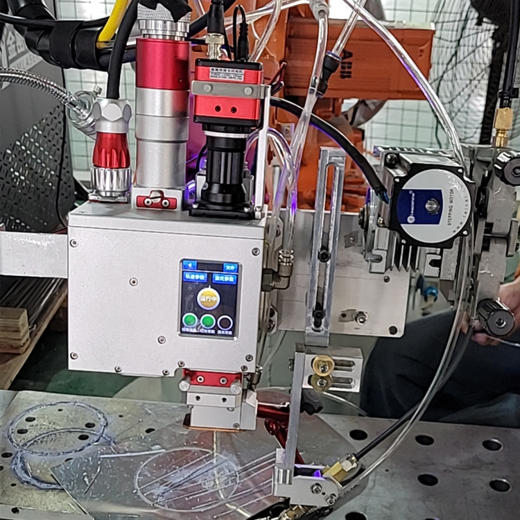  大功率激光焊接机如何调整技术参数